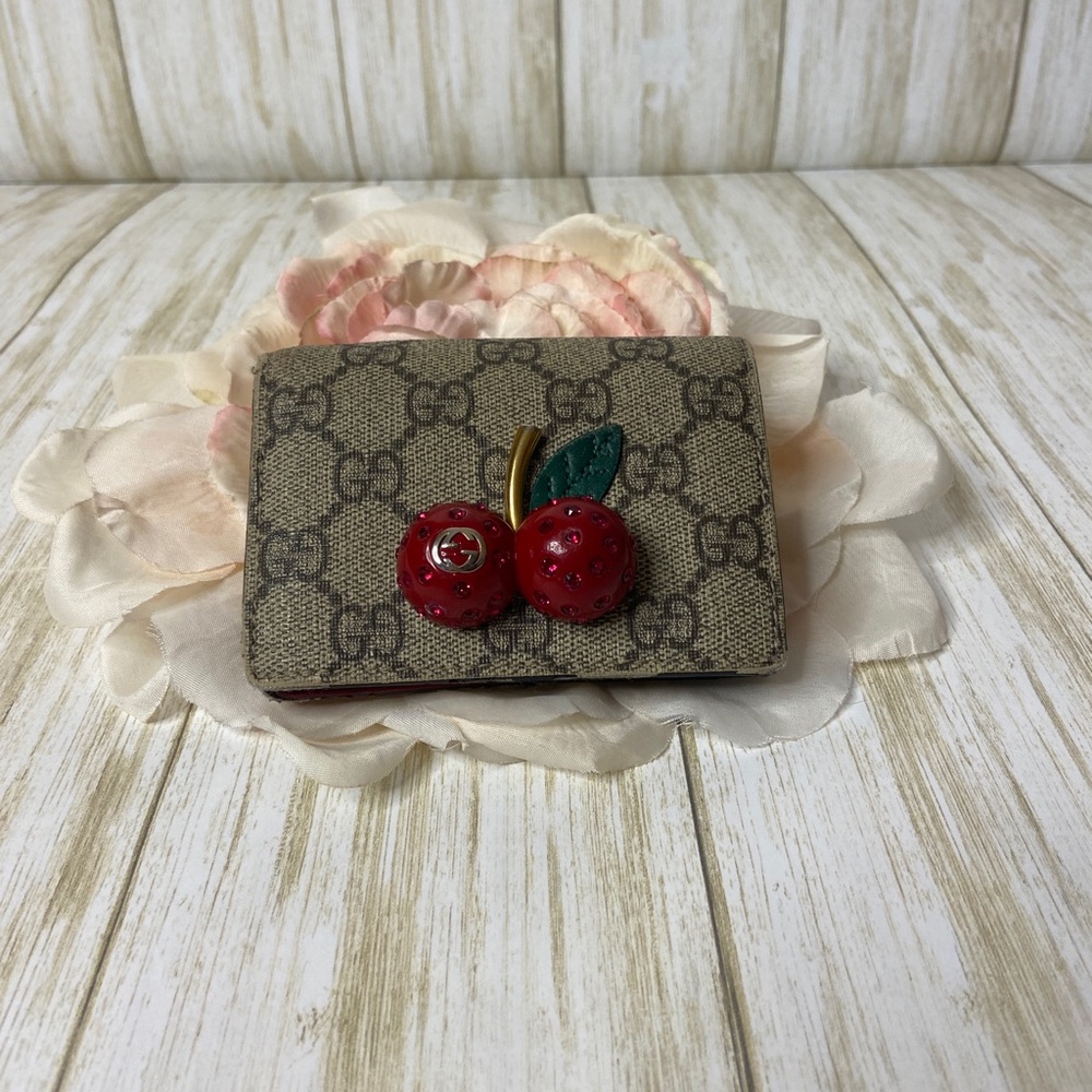Gucci•GG Supreme Cherry Wallet